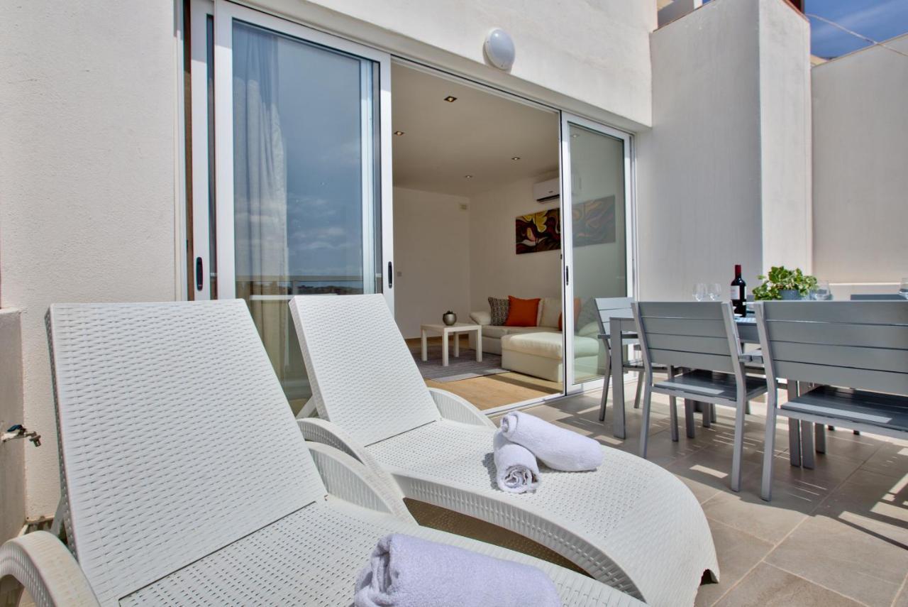 Sliema Duplex Penthouse With Sea Views & Private Terrace By Shortletsmalta Apartment Bagian luar foto